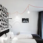 Отель V-Hotel 4*