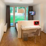 V-Hotel Отель