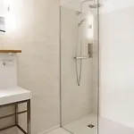 V-Hotel Отель