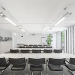 Отель V-Hotel Бонн