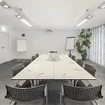 V-Hotel Отель 4*