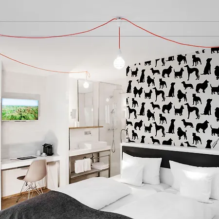 V-hotel Hotel
