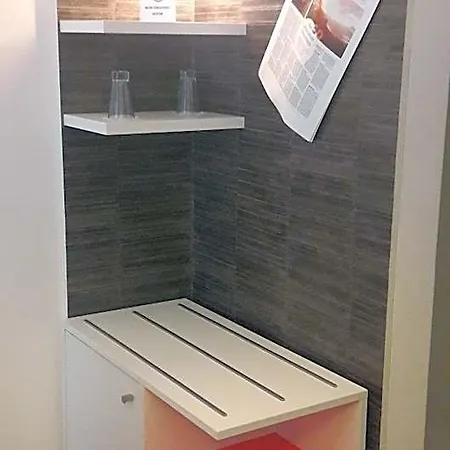 V-hotel מלון 4*