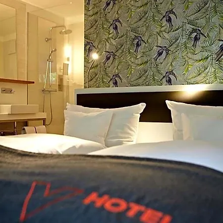 V-hotel