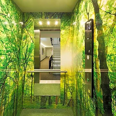V-hotel מלון 4*