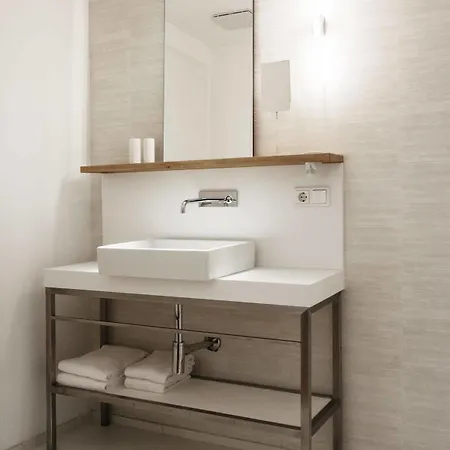 Ξενοδοχείο V-hotel Βόννη