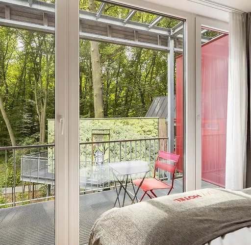 V-Hotel Отель Бонн